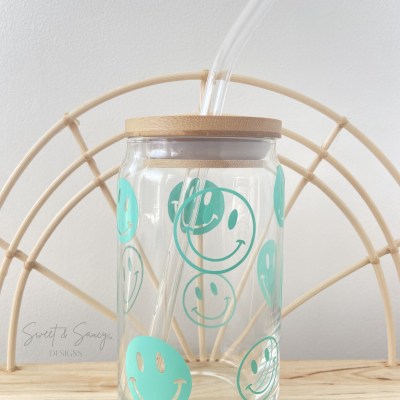 Mint Retro Smiley Can Glass Cup