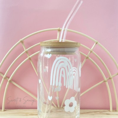 White Rainbows, Daisies and Hearts Can Glass Cup
